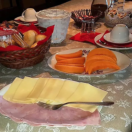Buio Pesto Panzió Ceparana